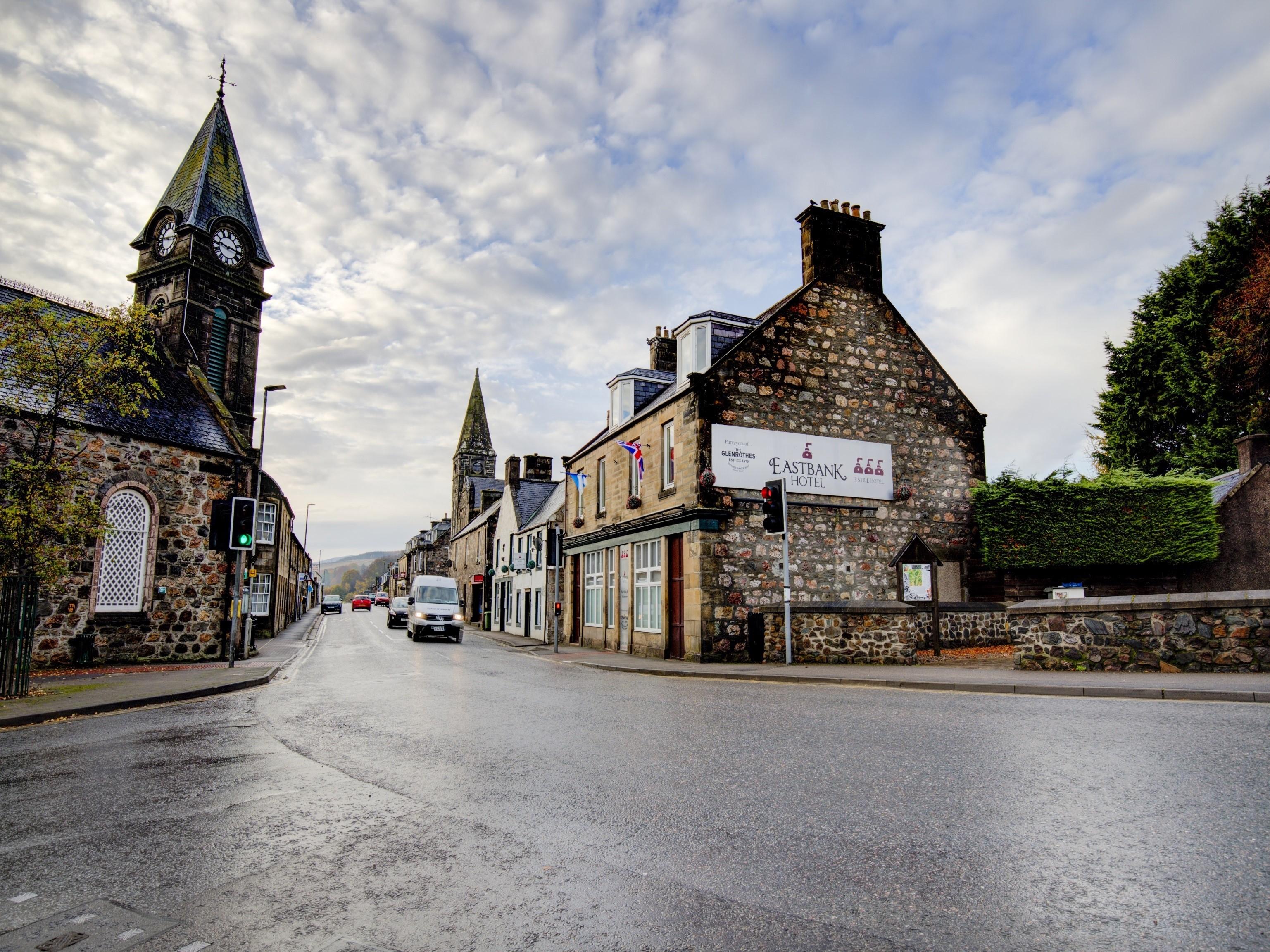 Oyo Eastbank Hotel, Speyside Scotland Rothes Exteriör bild