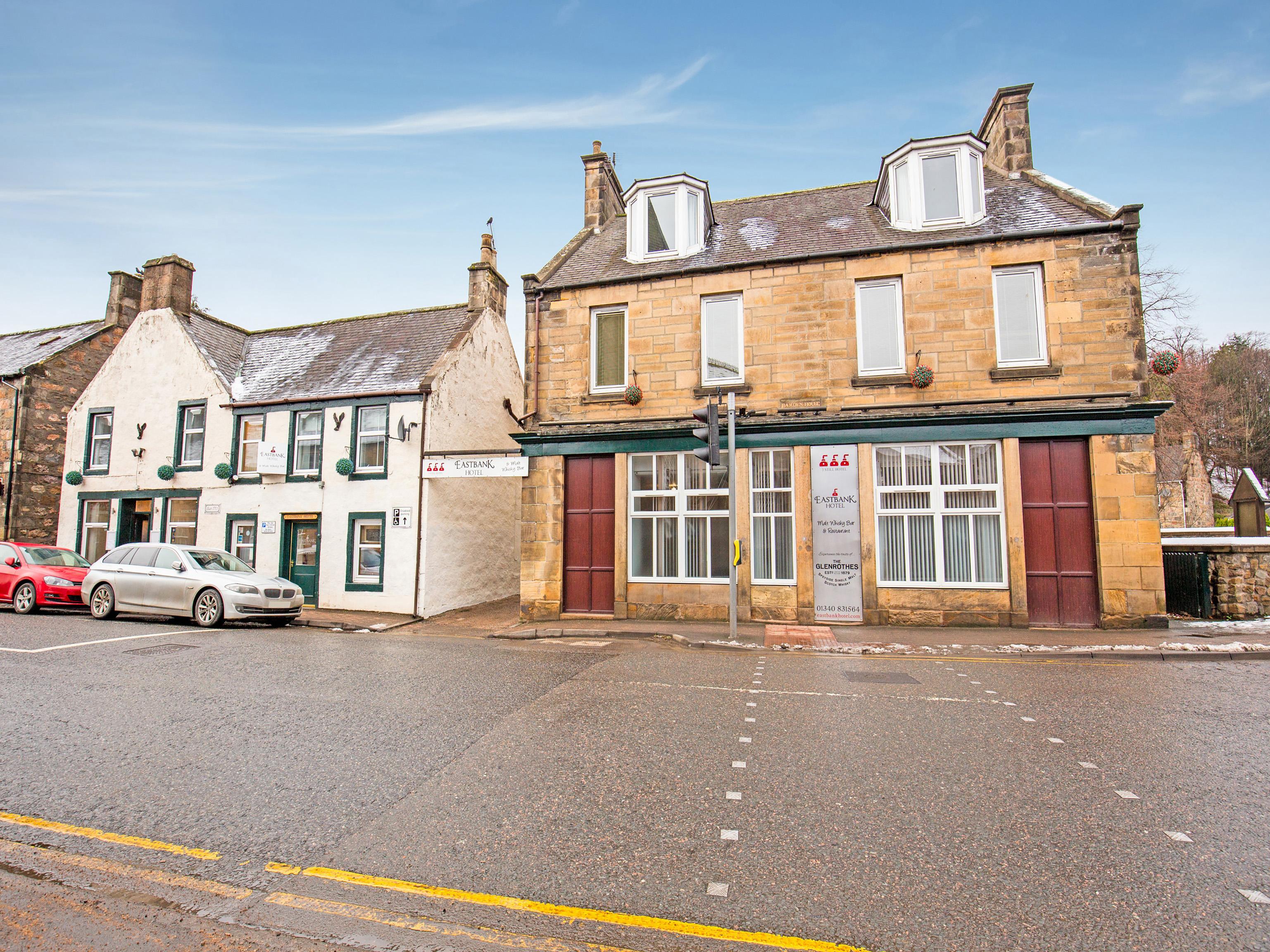 Oyo Eastbank Hotel, Speyside Scotland Rothes Exteriör bild
