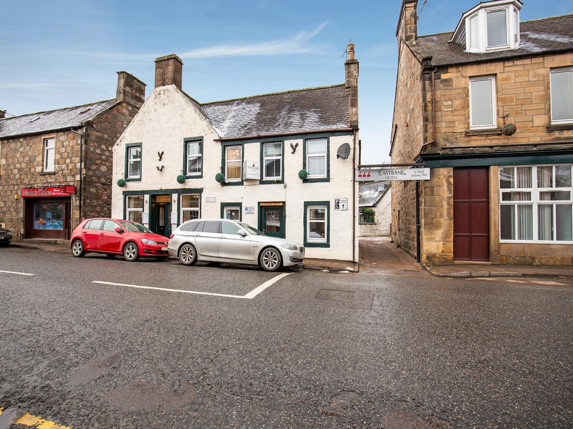 Oyo Eastbank Hotel, Speyside Scotland Rothes Exteriör bild