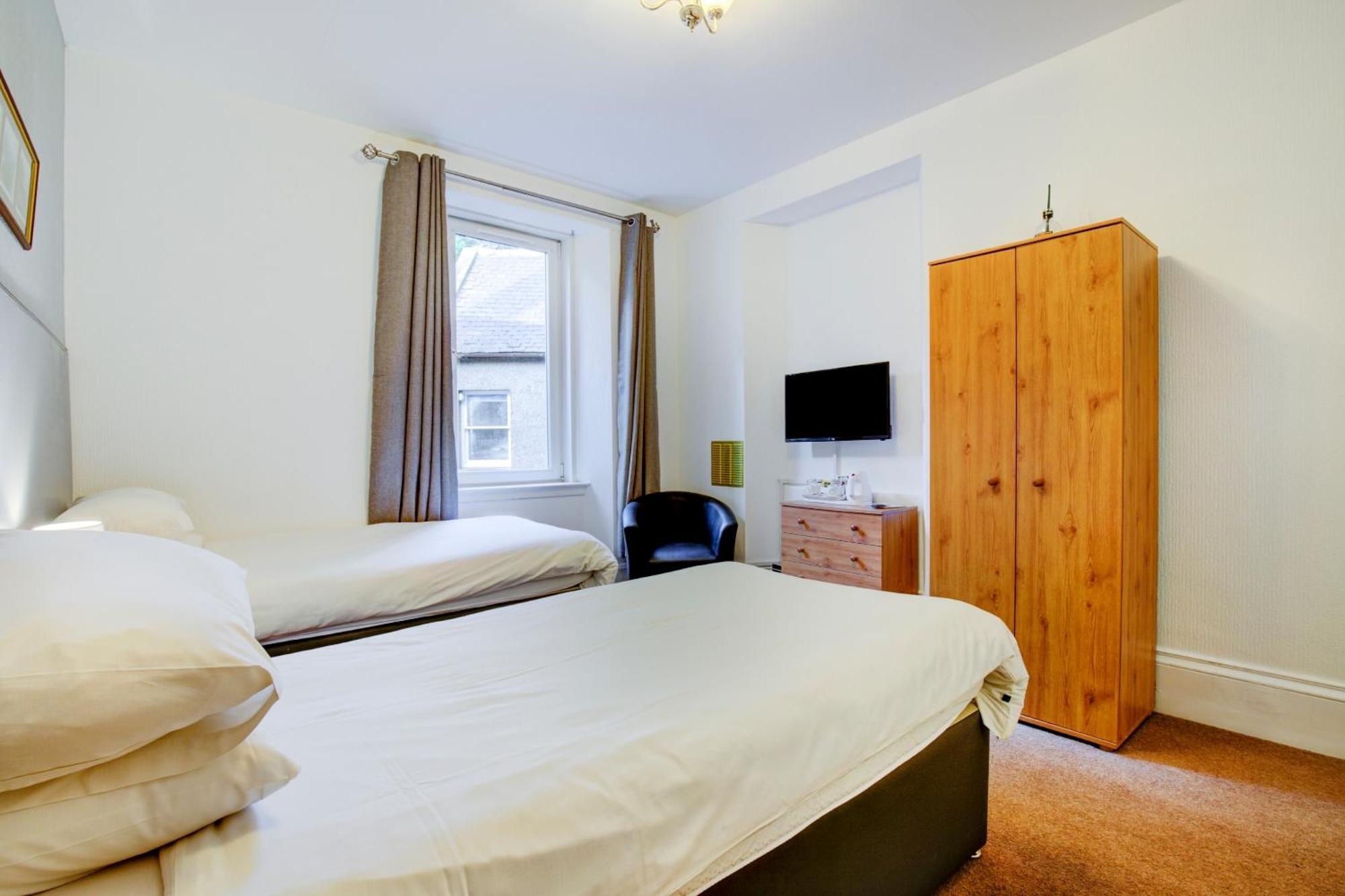 Oyo Eastbank Hotel, Speyside Scotland Rothes Exteriör bild