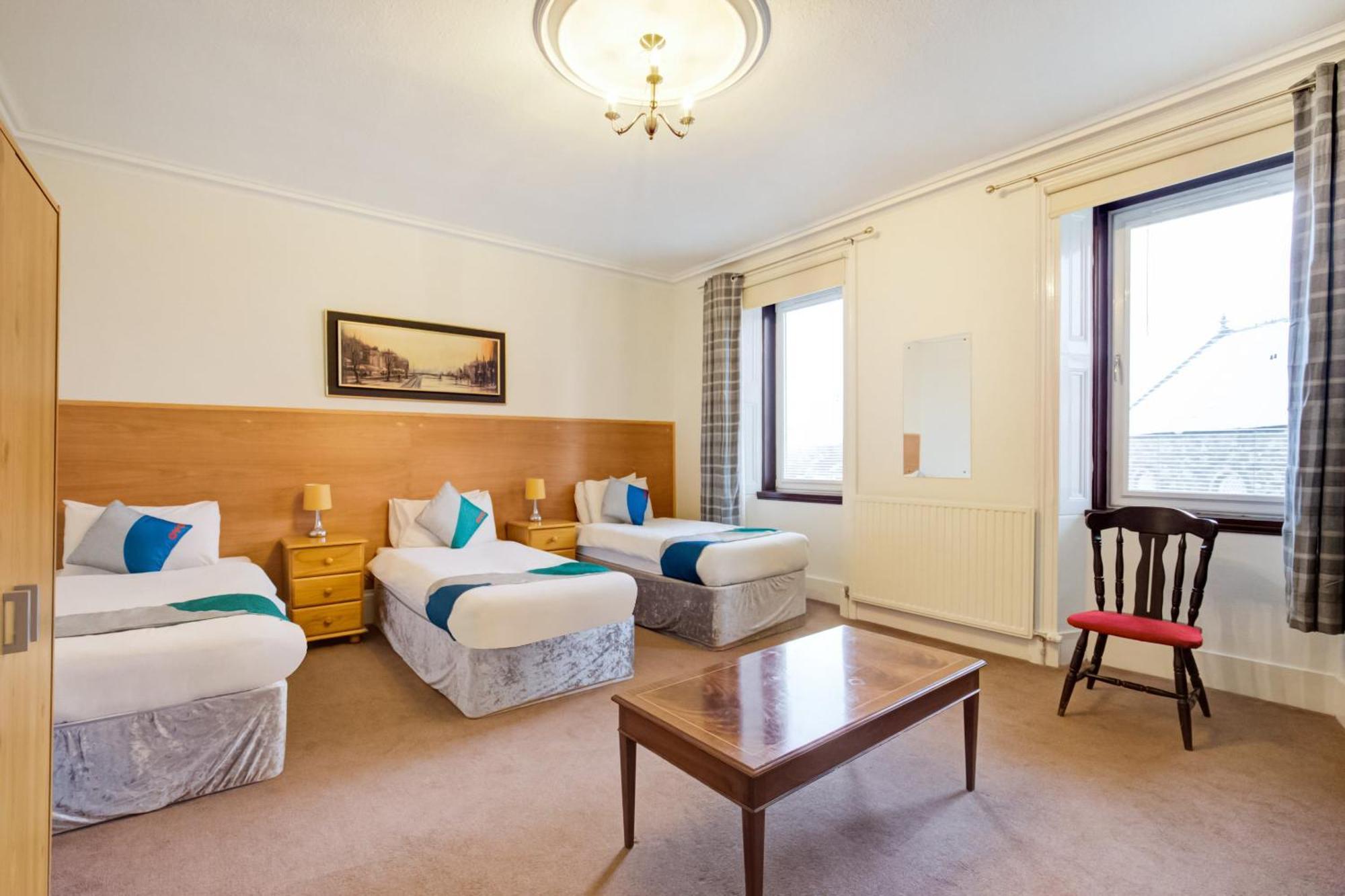 Oyo Eastbank Hotel, Speyside Scotland Rothes Exteriör bild